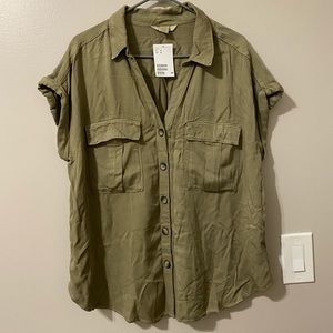 Cargo style relaxed fit top